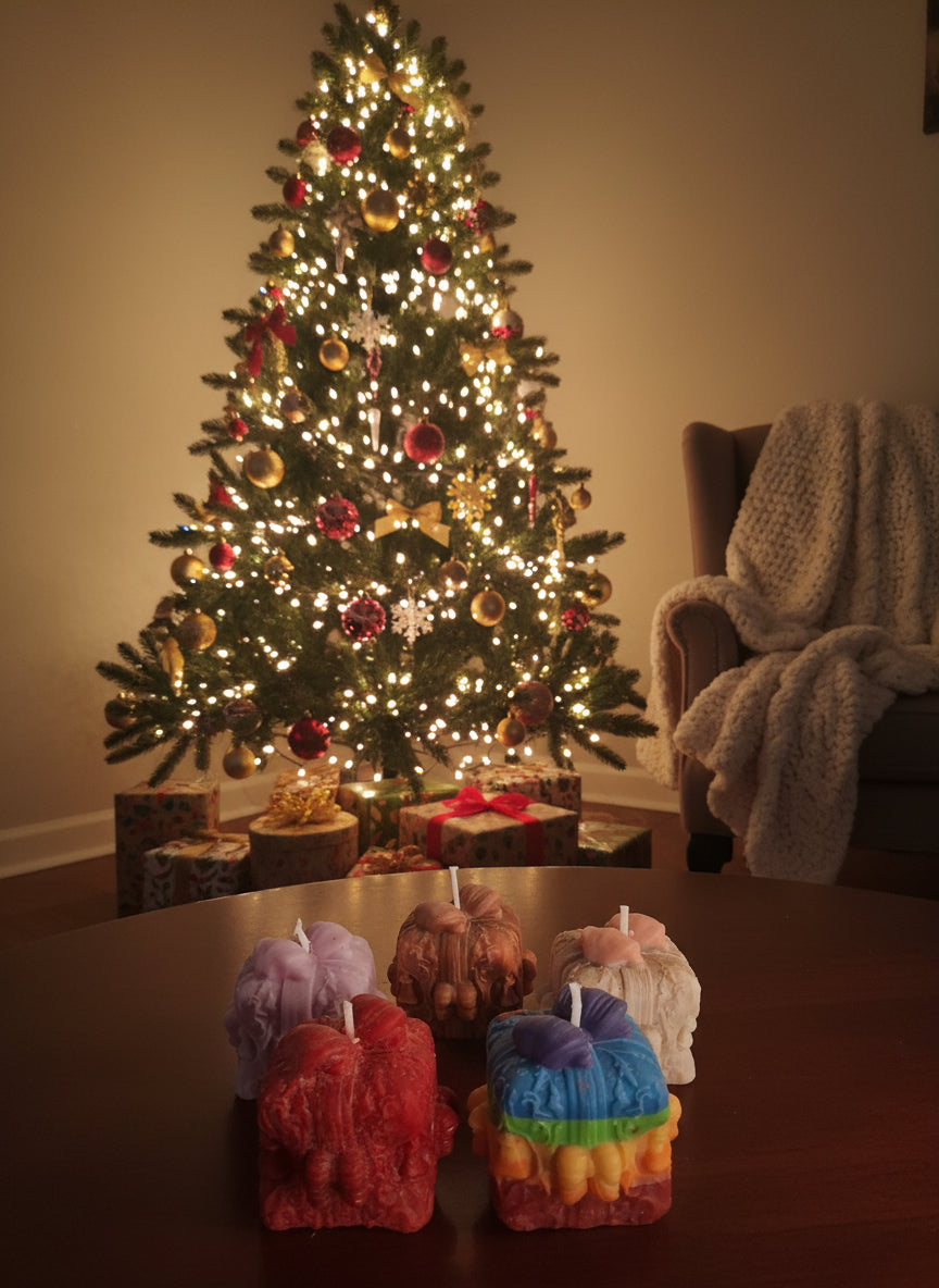 Festive Holly Gift 🎁