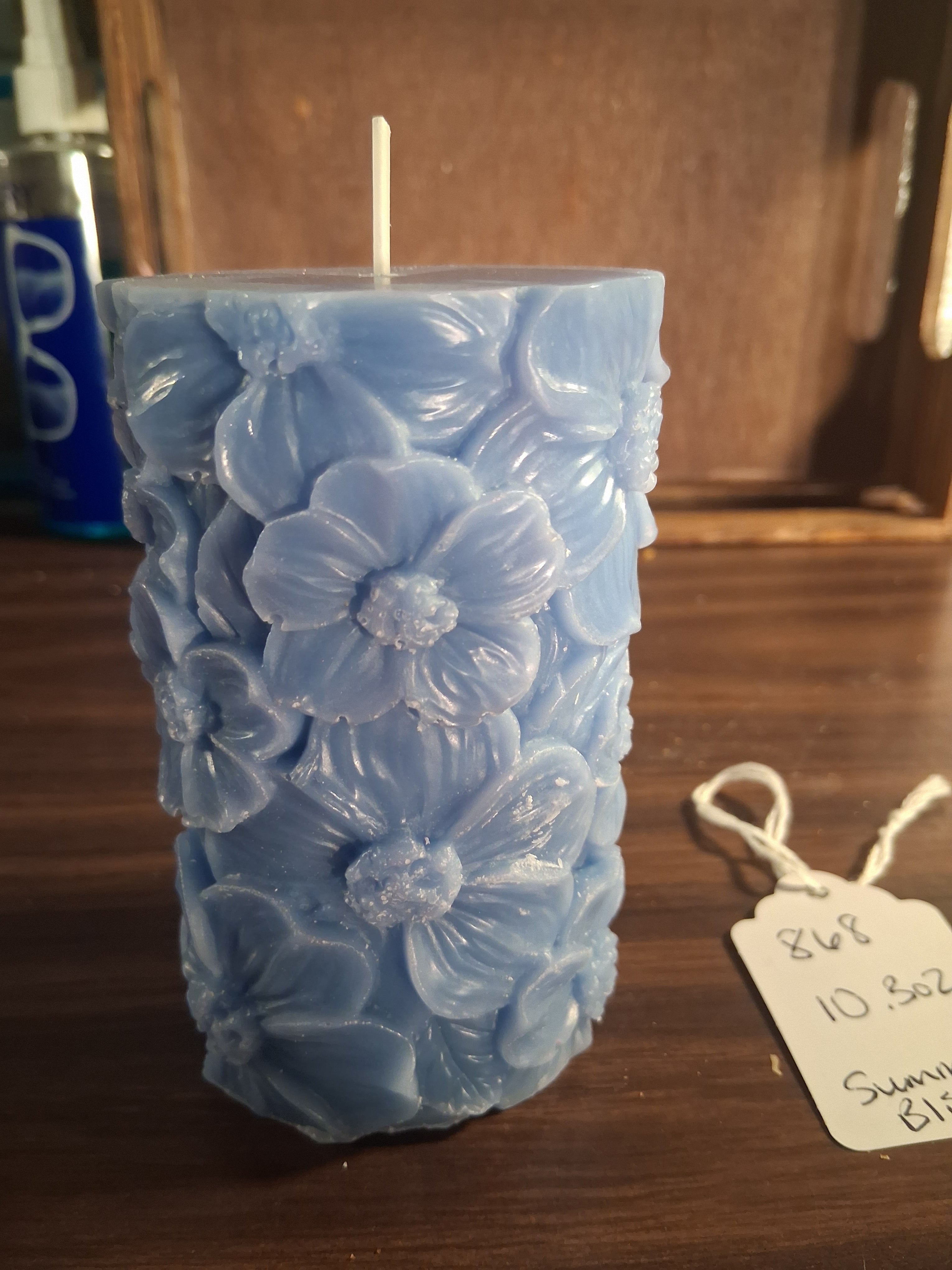 Majestic Floral Pillar
